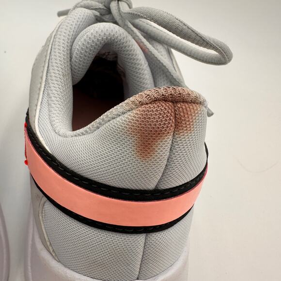 Nike Women's Legend Essential 2 White Football Running Sneakers Size 8.5 - Picture 4 of 9